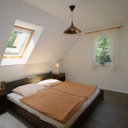 Seweko - Am Donnerberg - Kamin & Kueche Витшток