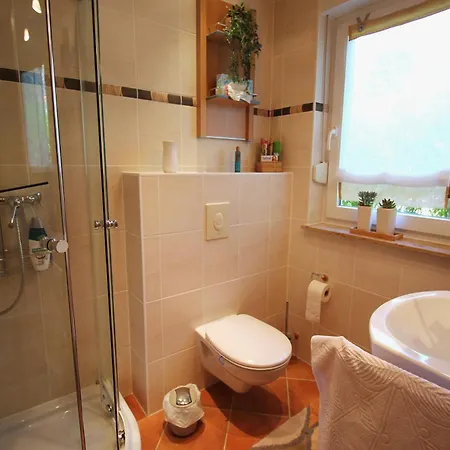 Seweko - Am Donnerberg - Kamin & Kueche Витшток